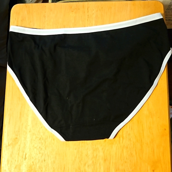 Junior's XL Full coverage Cotton Bikini Underwear. Package of 6. New - Picture 2 of 6